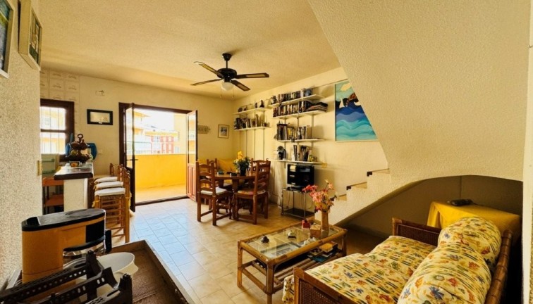 Reventa - Apartamento dúplex - La Mata - LA MATA