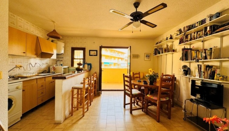 Reventa - Apartamento dúplex - La Mata - LA MATA