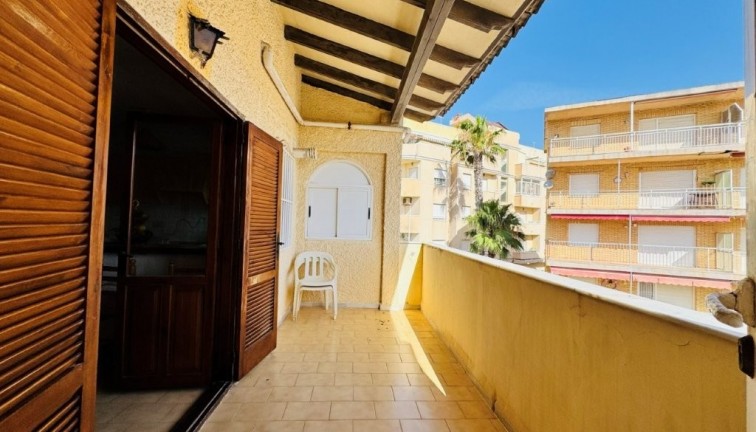 Reventa - Apartamento dúplex - La Mata - LA MATA