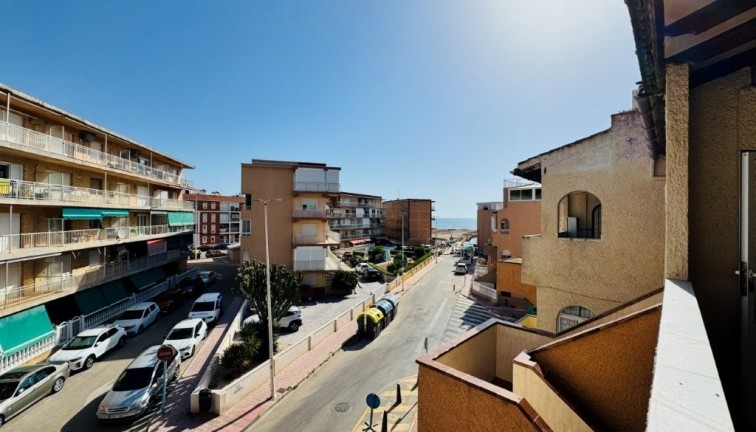 Reventa - Apartamento dúplex - La Mata - LA MATA