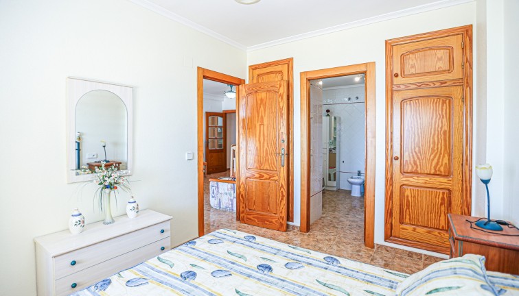 Reventa - Apartamento / piso - La Mata - LA MATA