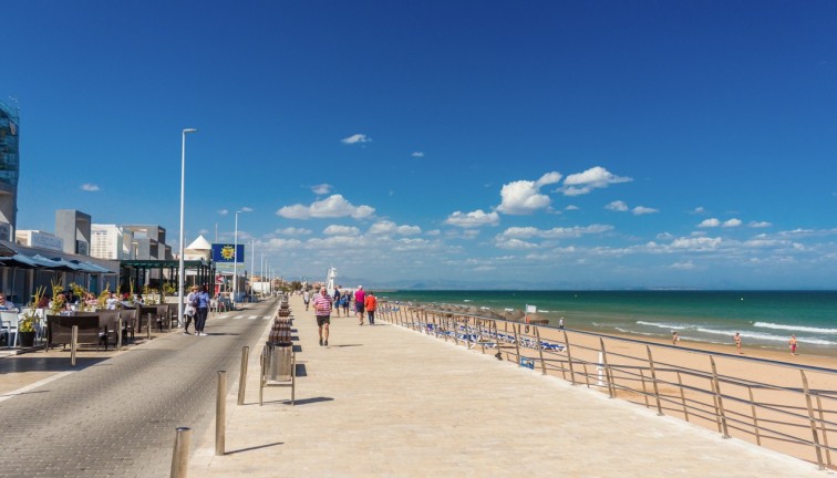 Reventa - Apartamento / piso - La Mata - LA MATA
