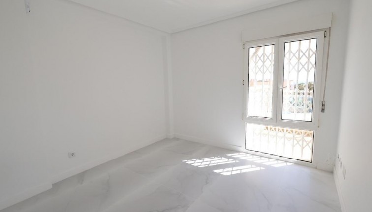 Reventa - Apartamento - Apartamento en el último piso - Orihuela Costa - Cabo Roig