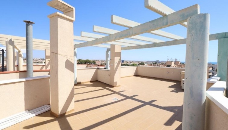 Reventa - Apartamento - Apartamento en el último piso - Orihuela Costa - Cabo Roig