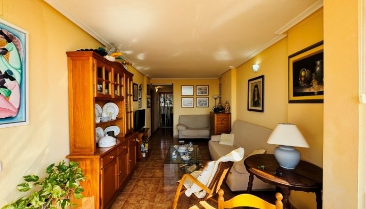 Resale - Apartment - Torrevieja - Aguas Nuevas
