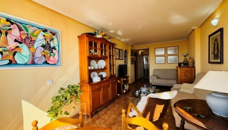 Resale - Apartment - Torrevieja - Aguas Nuevas