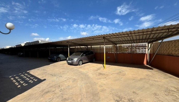 Resale - Apartment - Torrevieja - Aguas Nuevas