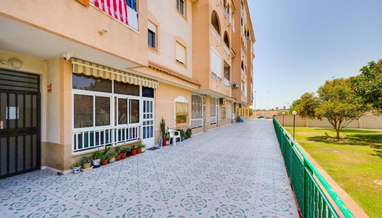 Resale - Apartment - Torrevieja
