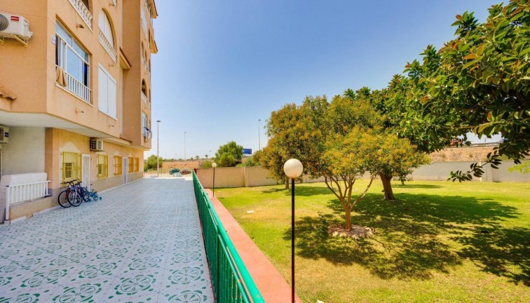 Resale - Apartment - Torrevieja