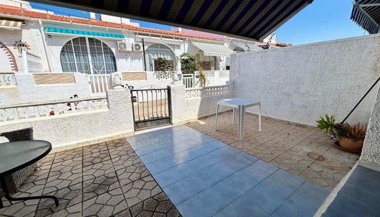 Jälleenmyynti - Paritalo/Rivitalo - Torrevieja - San Luis