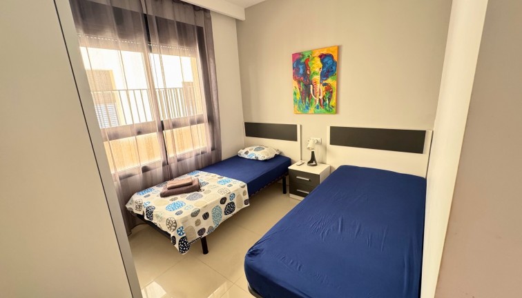 Reventa - Apartamento / piso - Pilar de la Horadada