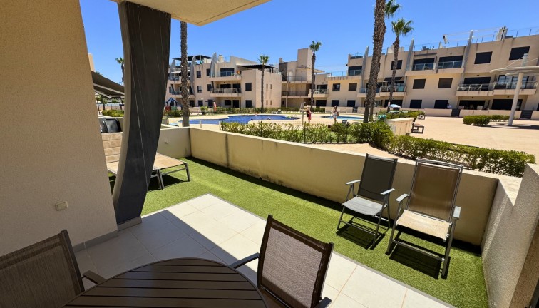 Reventa - Apartamento / piso - Pilar de la Horadada