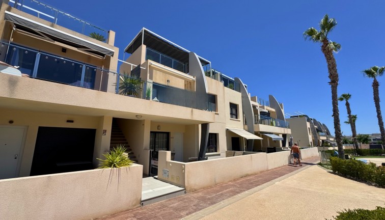 Reventa - Apartamento / piso - Pilar de la Horadada