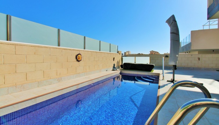 Jälleenmyynti - Erillistalo - Villamartín