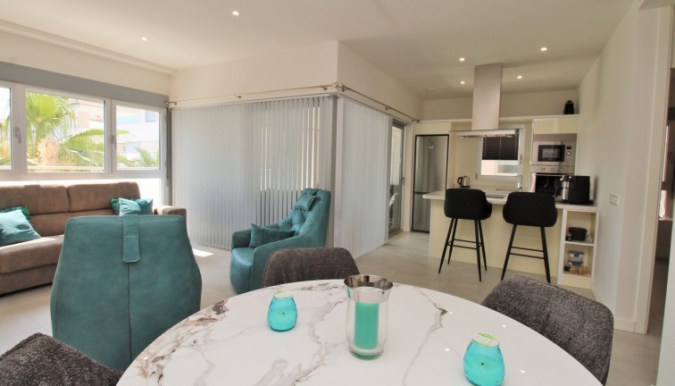 Resale - Apartment - Villamartín - Los Dolses