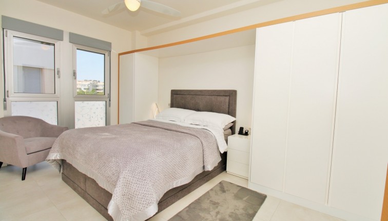 Resale - Apartment - Villamartín - Los Dolses