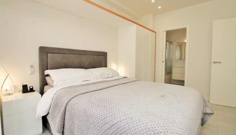 Resale - Apartment - Villamartín - Los Dolses