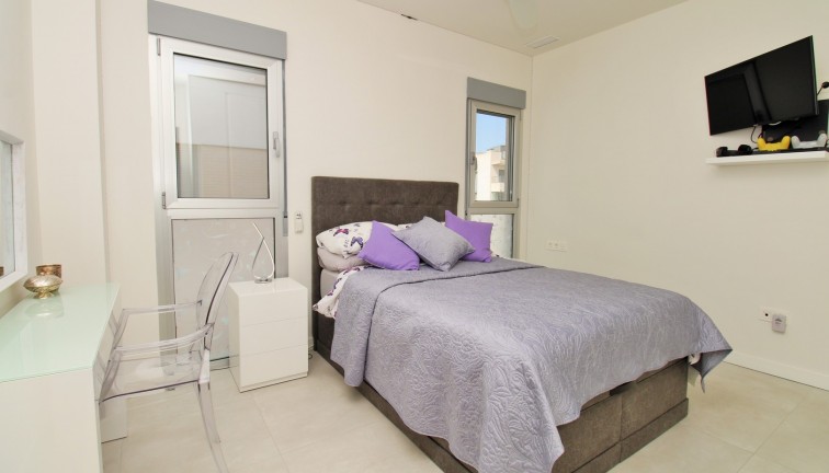 Resale - Apartment - Villamartín - Los Dolses
