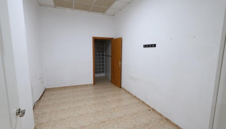 Resale - Commercial - Torrevieja