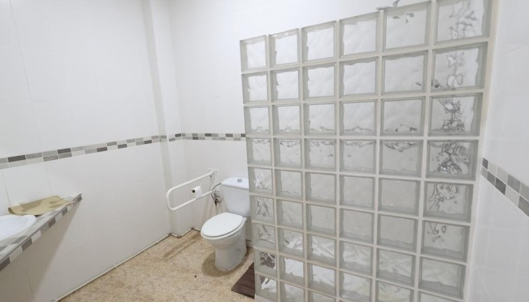 Resale - Commercial - Torrevieja
