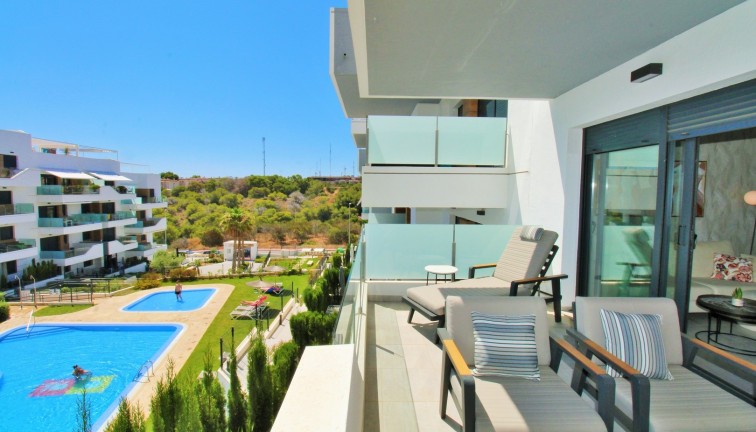 Resale - Apartment - Villamartín