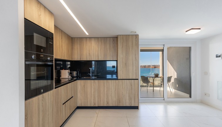 Resale - Apartment - Torrevieja - Punta Prima
