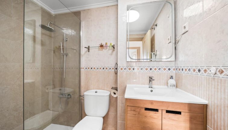 Resale - Apartment - Torrevieja - LA MATA