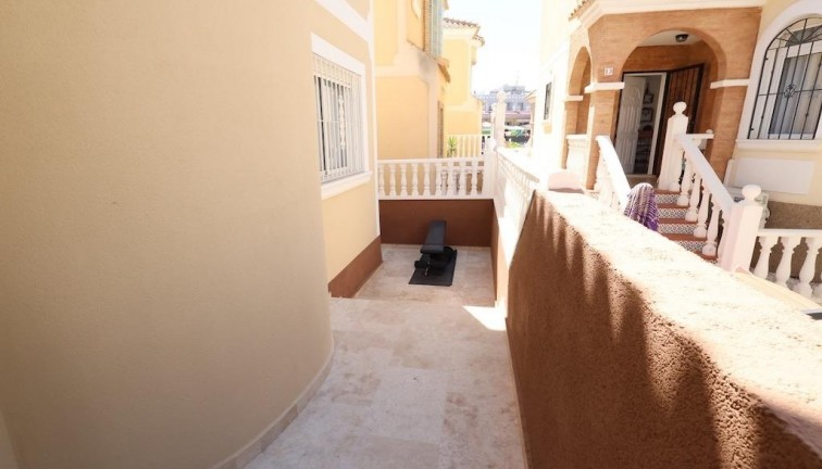 Resale - Chalet - Orihuela Costa - Villamartín