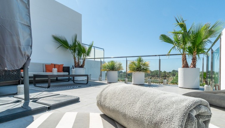 Reventa - Apartamento dúplex - Villamartín
