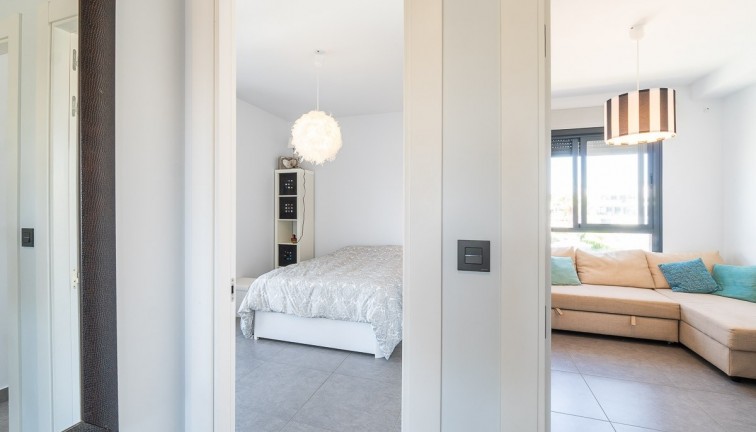 Reventa - Apartamento dúplex - Villamartín
