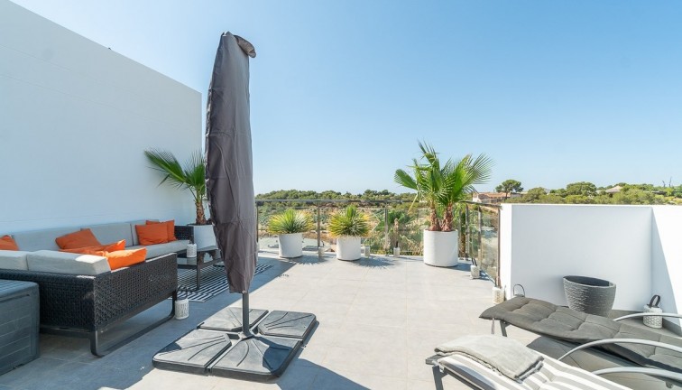 Reventa - Apartamento dúplex - Villamartín