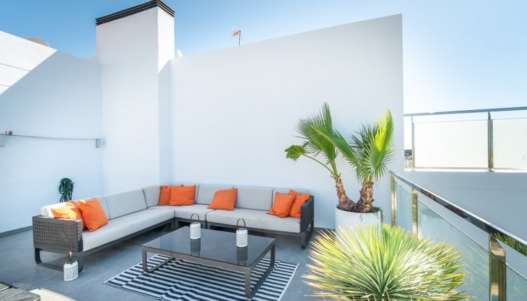 Reventa - Apartamento dúplex - Villamartín
