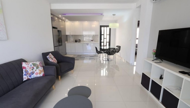 Jälleenmyynti - Asunto - Orihuela Costa - Cabo Roig