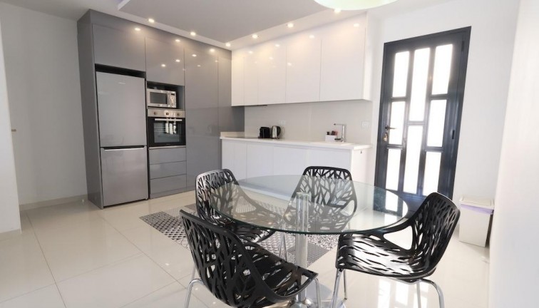 Jälleenmyynti - Asunto - Orihuela Costa - Cabo Roig