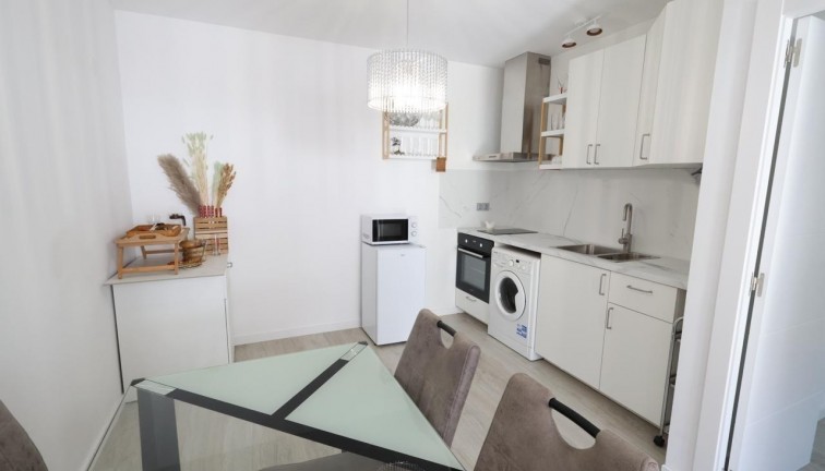 Jälleenmyynti - Bungalow - Torrevieja - Los Balcones