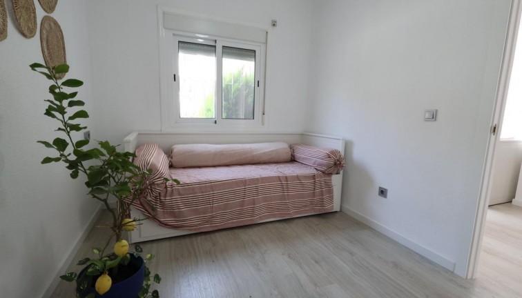 Jälleenmyynti - Bungalow - Torrevieja - Los Balcones