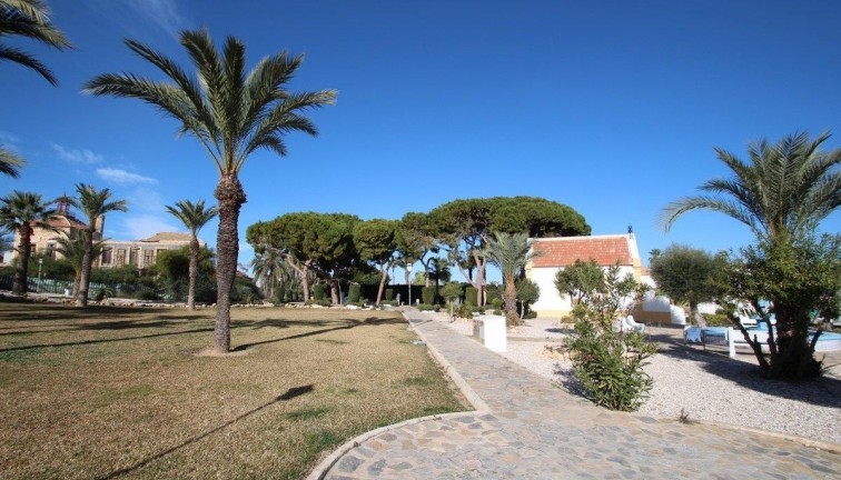Jälleenmyynti - Bungalow - Torrevieja - Los Balcones