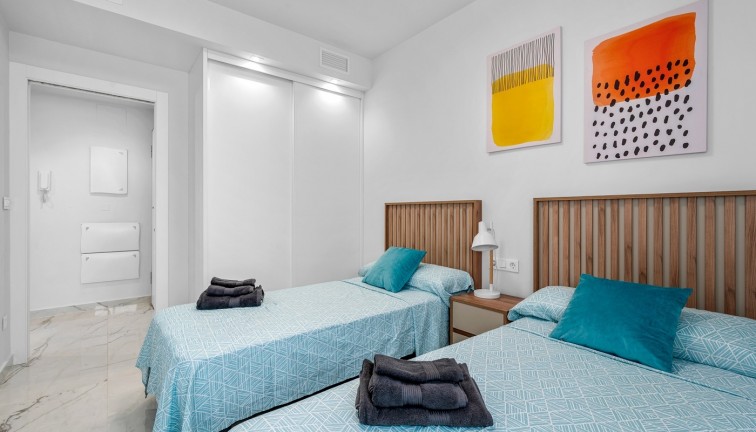 Resale - Apartment - Orihuela Costa - Playa Flamenca