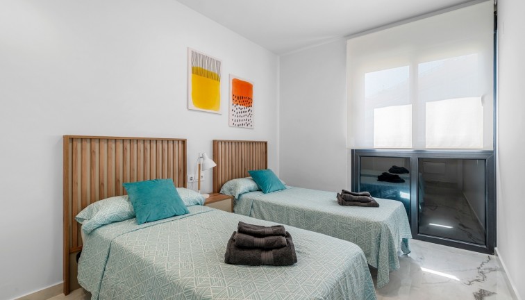 Resale - Apartment - Orihuela Costa - Playa Flamenca
