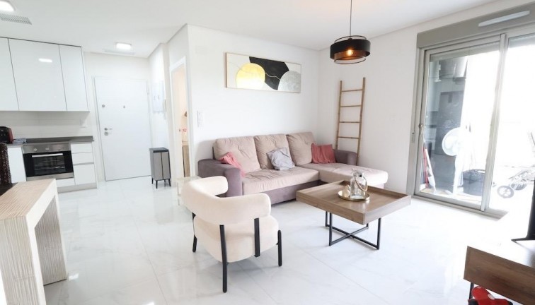 Resale - Apartment - Orihuela Costa - Villamartín