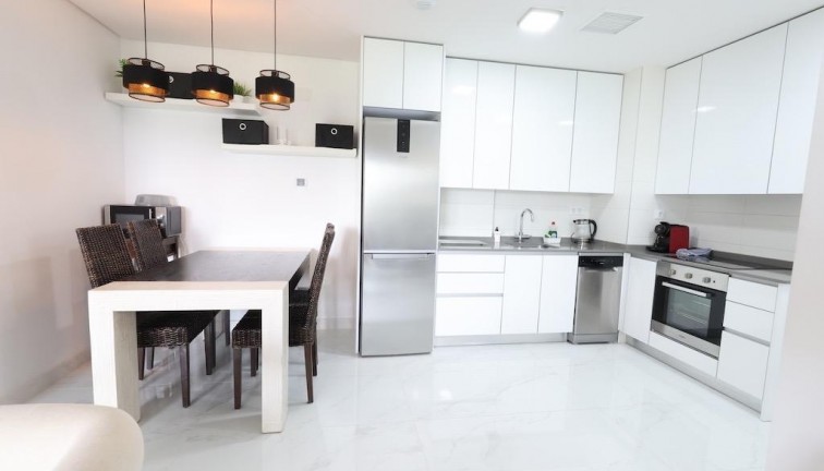 Resale - Apartment - Orihuela Costa - Villamartín