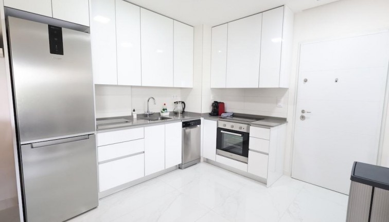 Resale - Apartment - Orihuela Costa - Villamartín