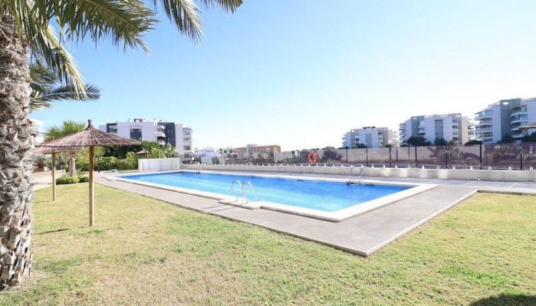 Resale - Apartment - Orihuela Costa - Villamartín