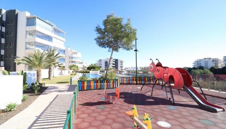 Resale - Apartment - Orihuela Costa - Villamartín