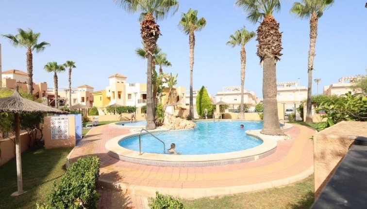 Resale - Bungalow - Torrevieja - Los Altos