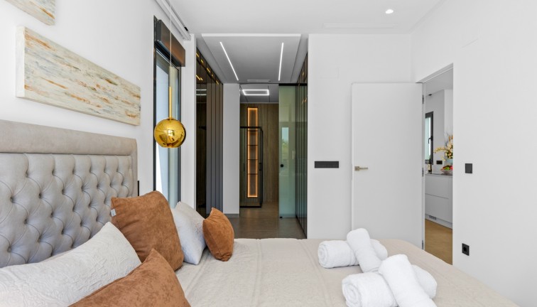 Resale - Chalet - El Campello - El Amerador