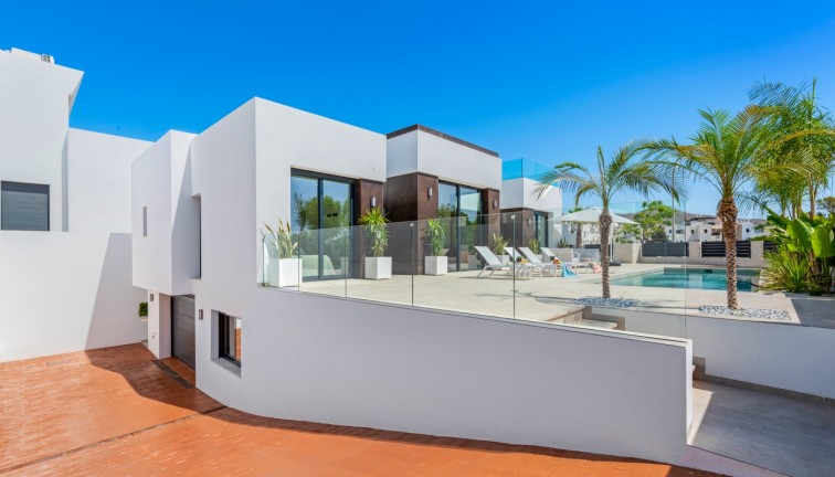 Resale - Chalet - El Campello - El Amerador