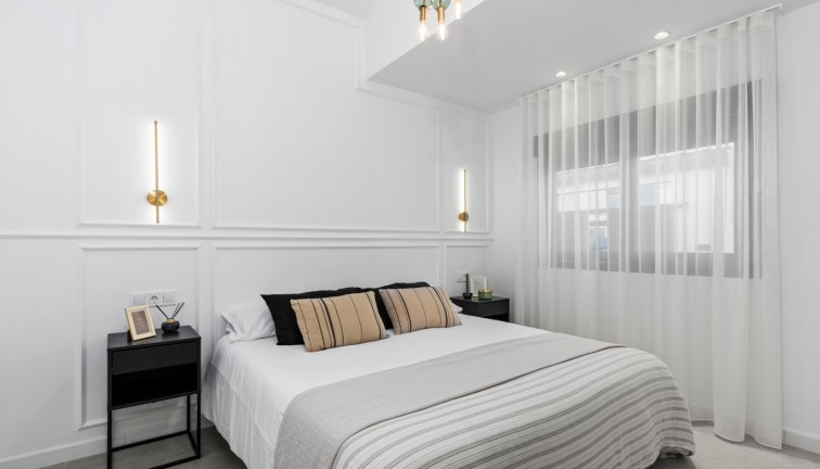 Resale - Chalet - Torrevieja - El chaparral