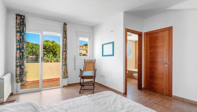 Resale - Chalet - Alfaz del Pi - Alfas del Pí