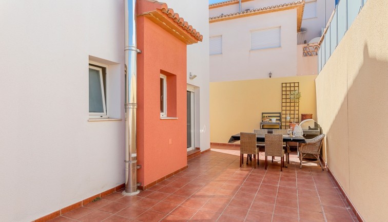 Resale - Chalet - Alfaz del Pi - Alfas del Pí